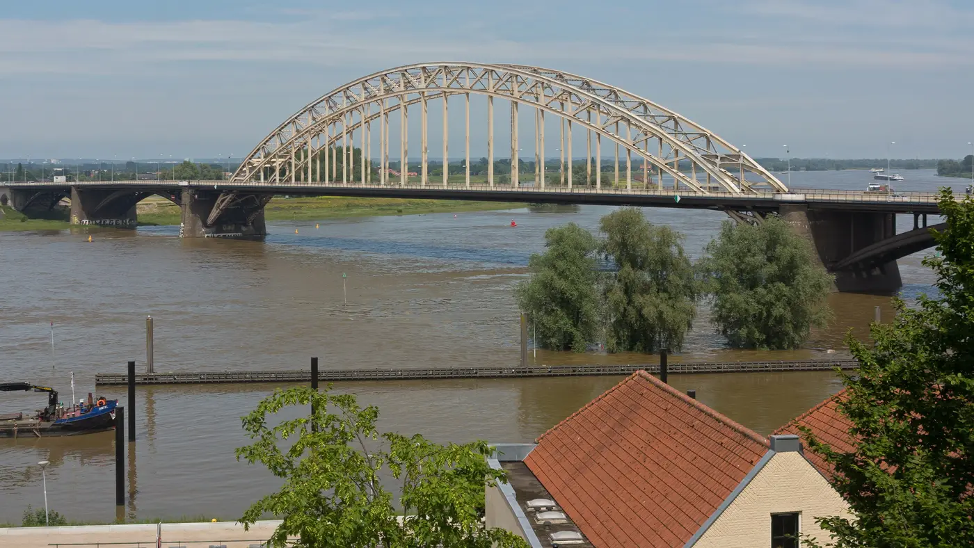 Waalbrug