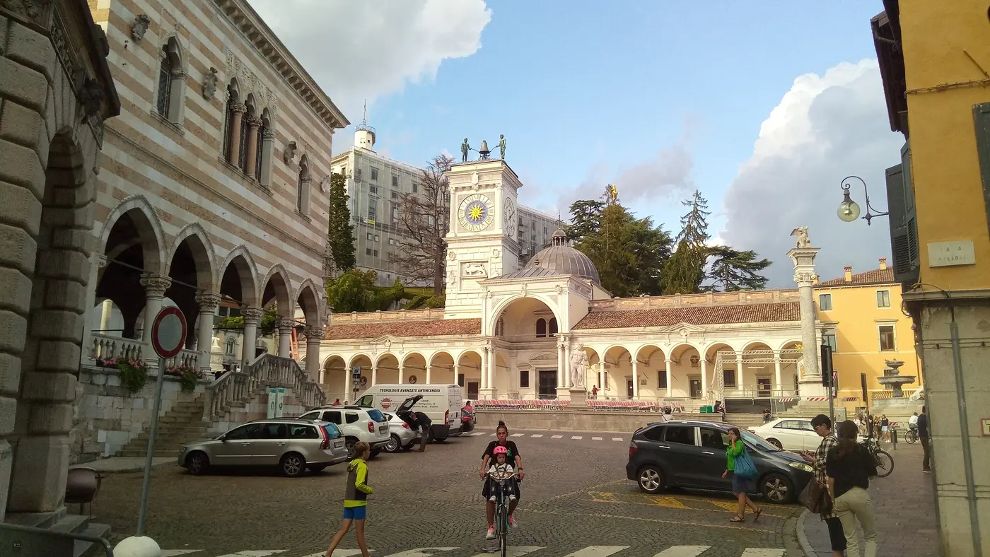 Piazza della Libertà